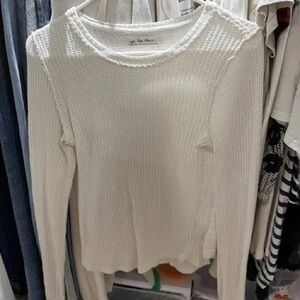 We the free size small white waffle long sleeve